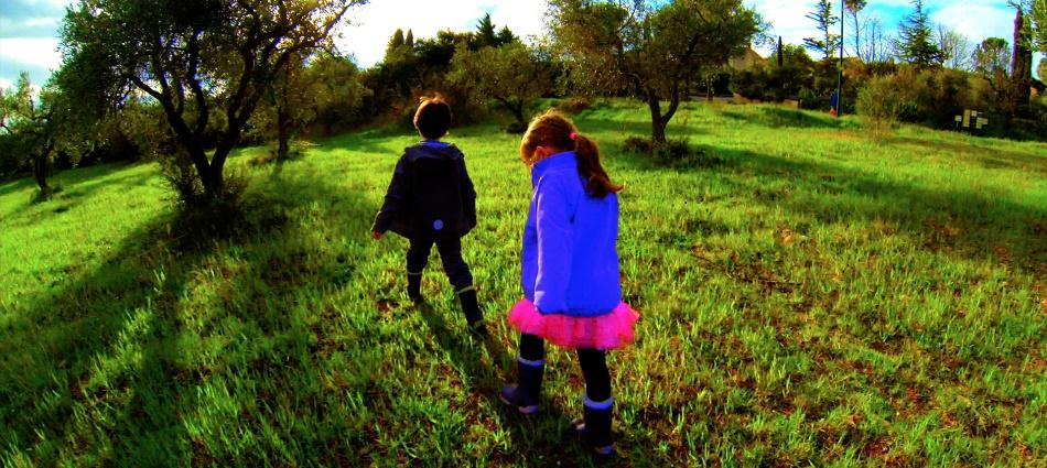 This photo provided by Kino Lorber Inc. shows two children in a scene from the 3D film, "Goodbye to Language," directed by Jean-Luc Goddard. (AP Photo/Kino Lorber Inc.)
