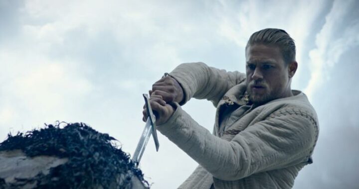 Críticas: Rey Arturo: La leyenda de Excalibur